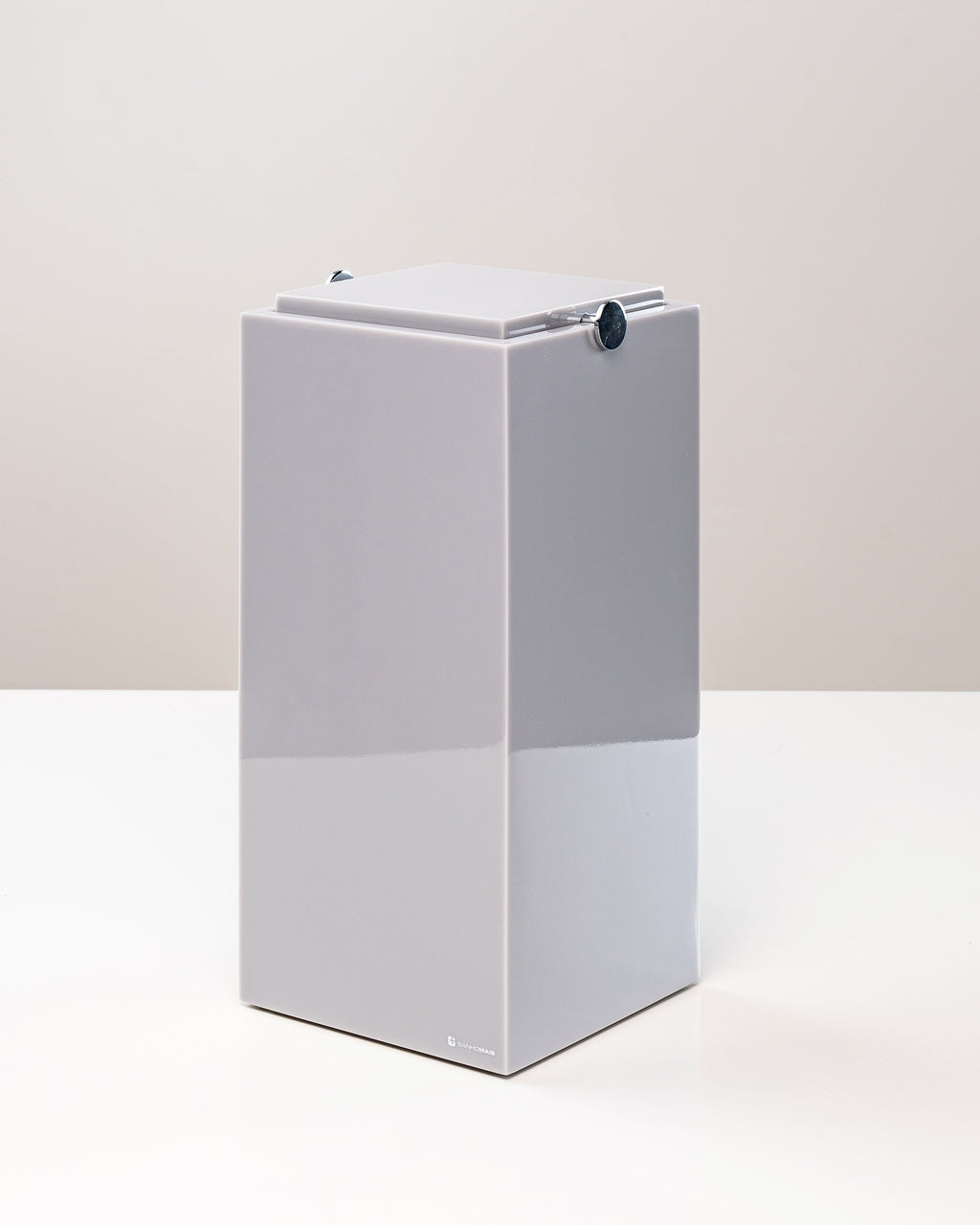 Lixeira Eixo Quadrada Pequena