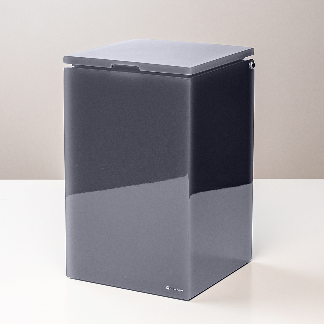 Lixeira Quadrada com Tampa Soft Close