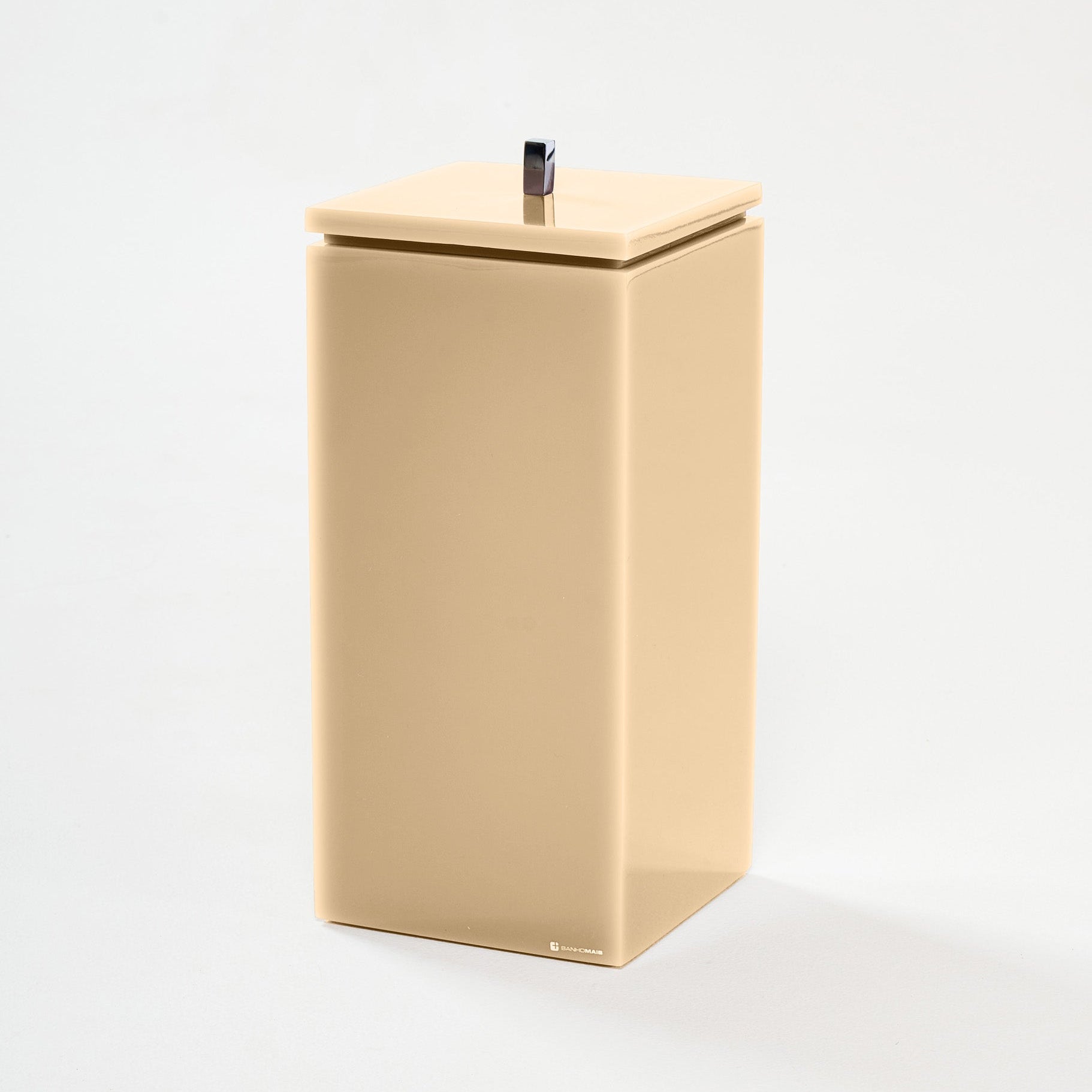 Lixeira Top com Tampa Fechada