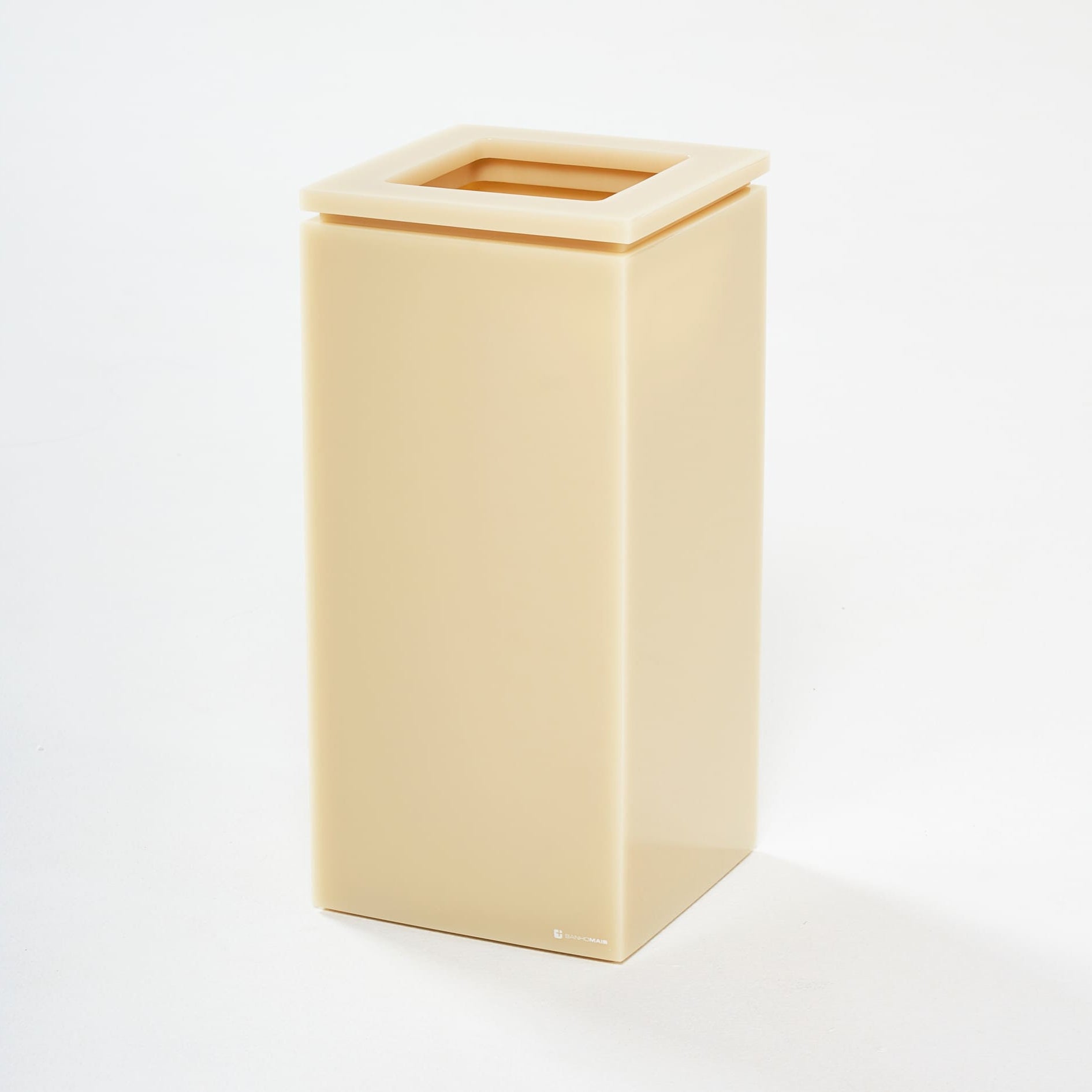 Lixeira Top com Tampa Vazada