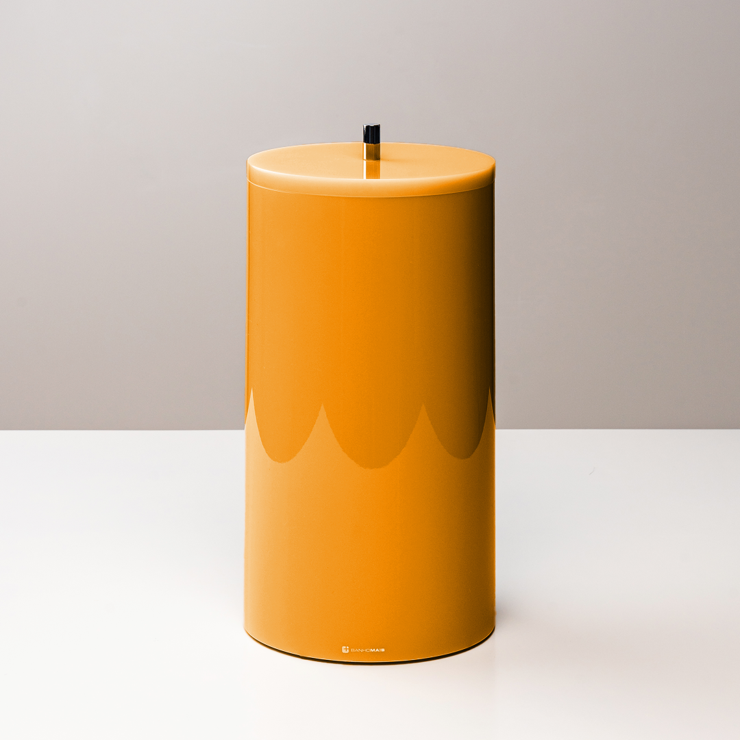 Lixeira TUBE com Tampa Fechada