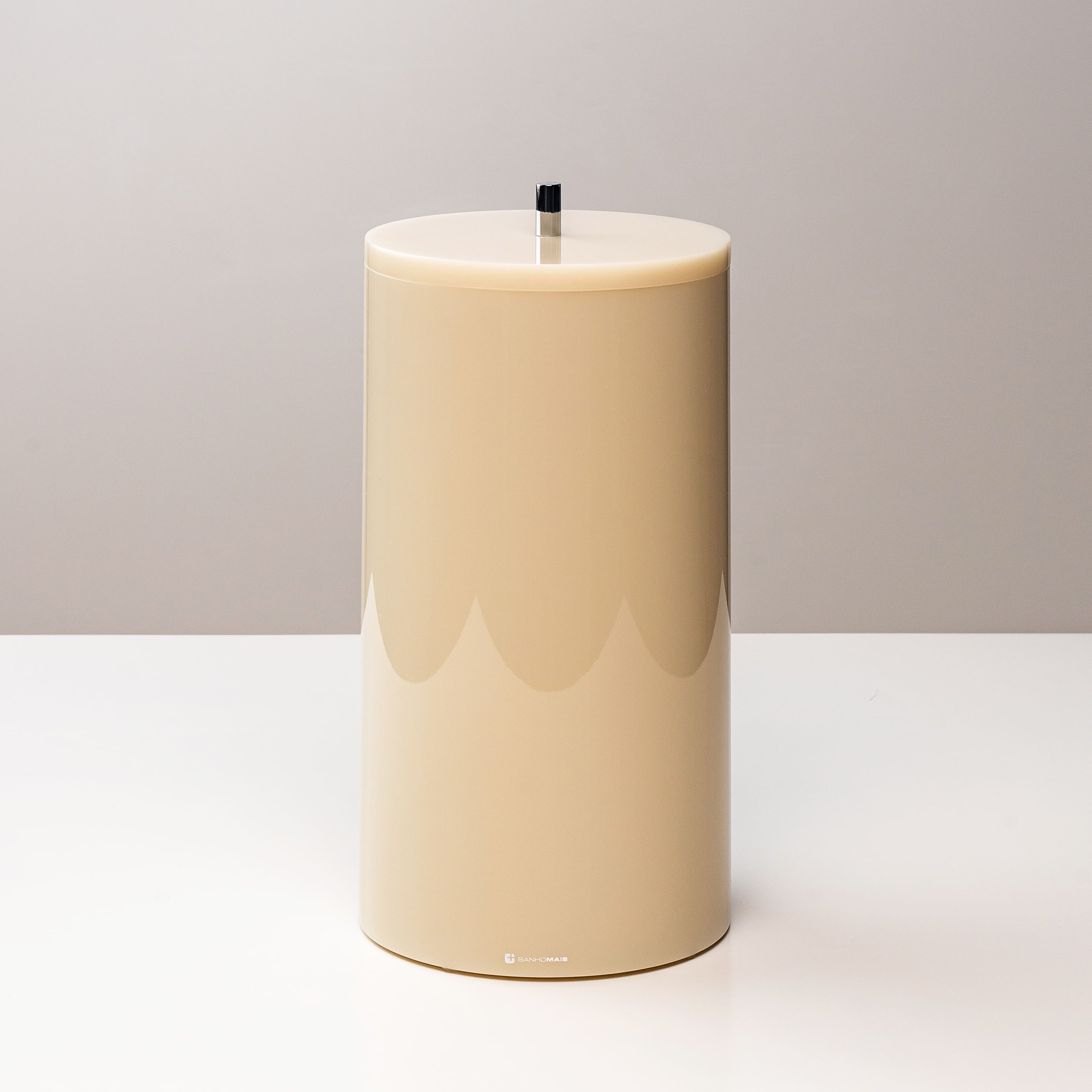 Lixeira TUBE com Tampa Fechada