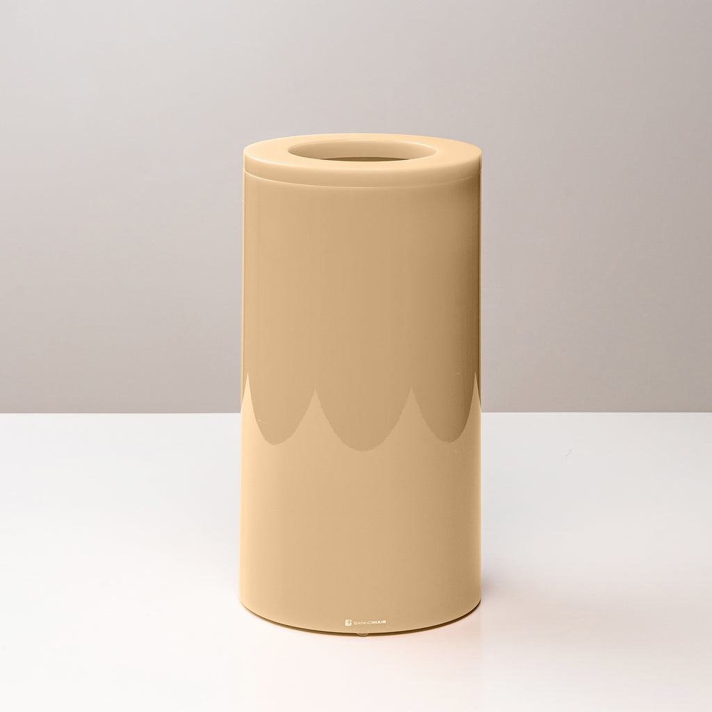 Lixeira TUBE com Tampa Vazada