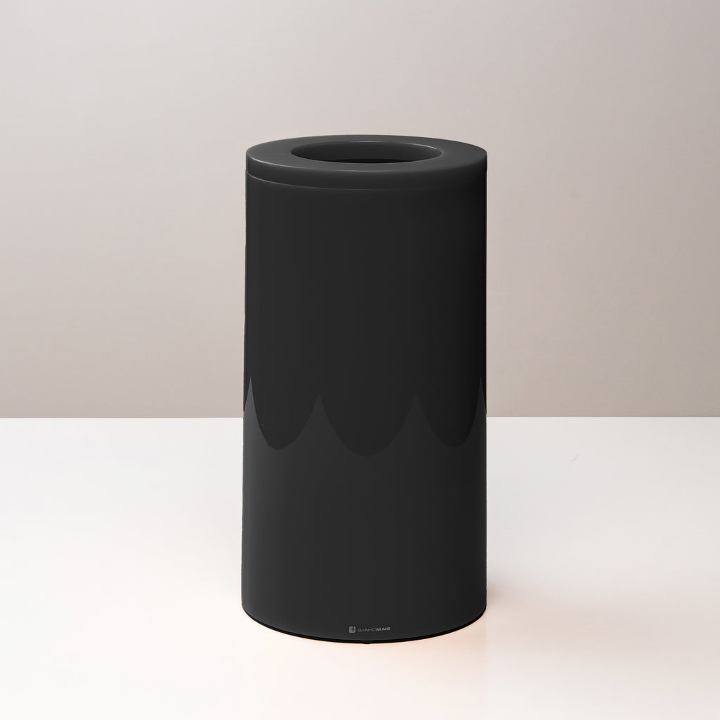 Lixeira TUBE com Tampa Vazada