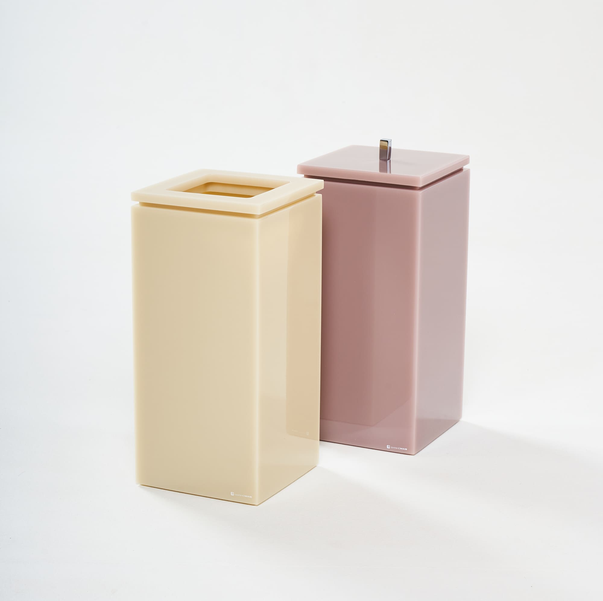 Lixeira Top com Tampa Vazada