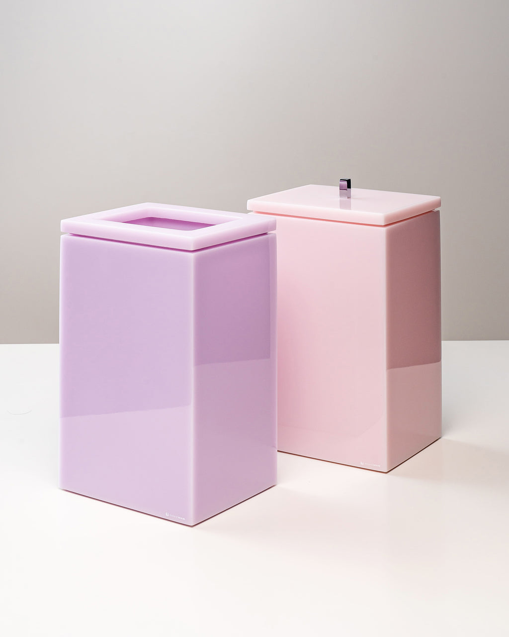 Lixeira RET com Tampa Vazada